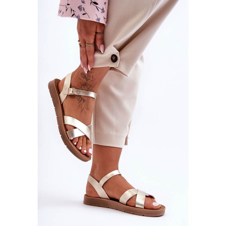 Klassiset naisten nahkasandaalit Kultainen Talisma 1