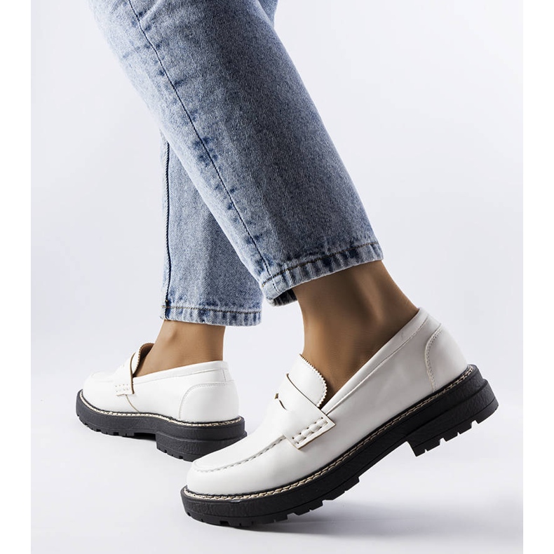 Biddien valkoiset brogues nahkapohjallisilla valkoinen 1