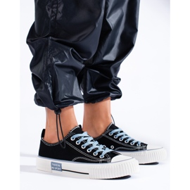 Shelovet naisten mustat matalat tennarit 1