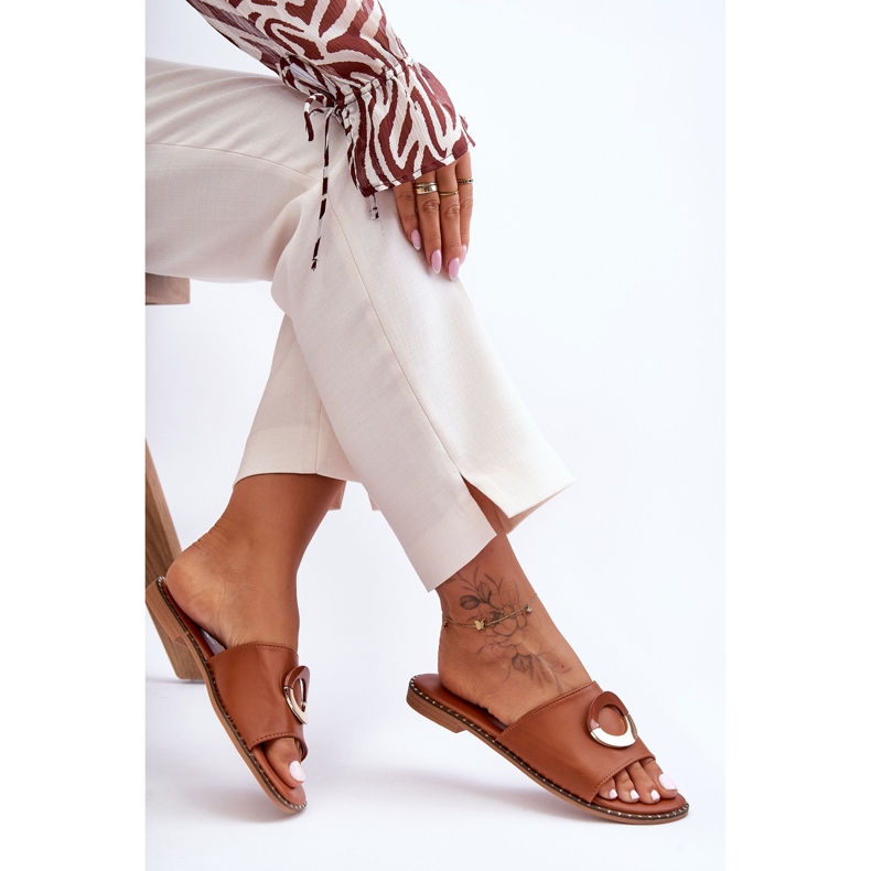 Naisten ruskeat sherrykoristeiset tossut 1