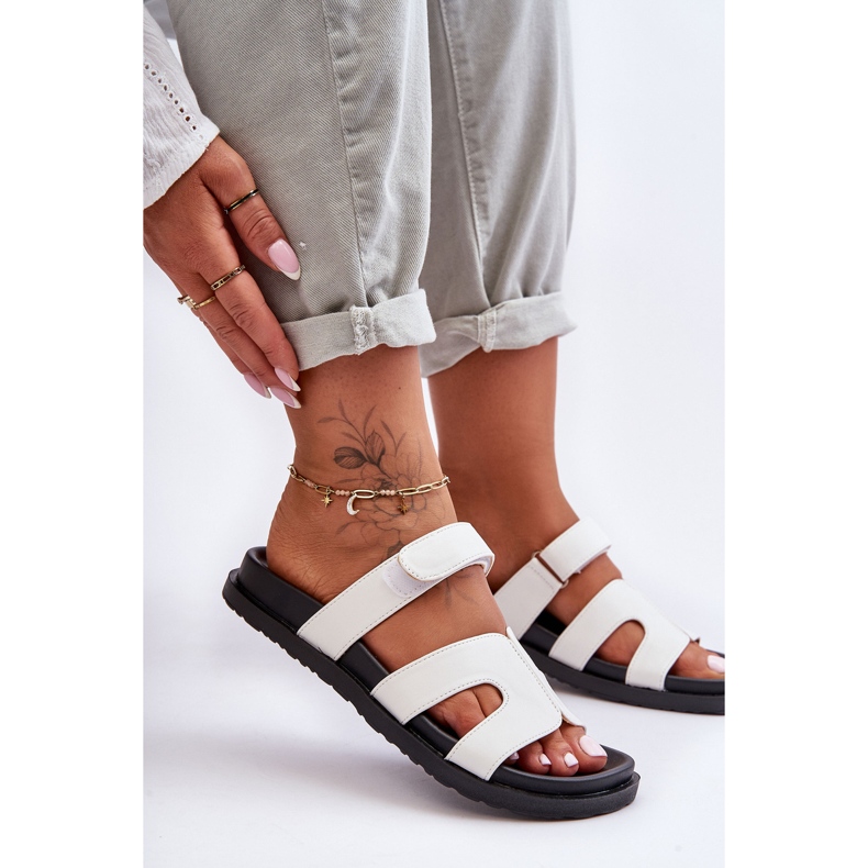 Naisten nahkaiset klassiset tossut, joissa tarranauha, valkoinen Amedon 2