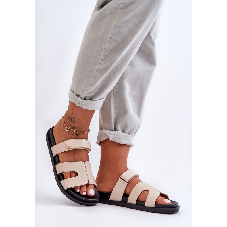 Naisten nahkaiset klassiset tarranauhatossut beige Amedon 2