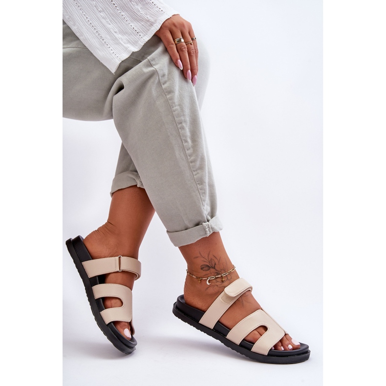 Naisten nahkaiset klassiset tarranauhatossut beige Amedon 1