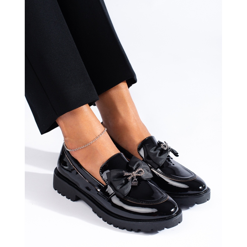 SHELOVET Loaferit jousella musta 2