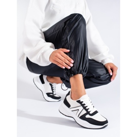 Shelovetin beige-valkoiset naisten urheilukengät valkoinen musta 1