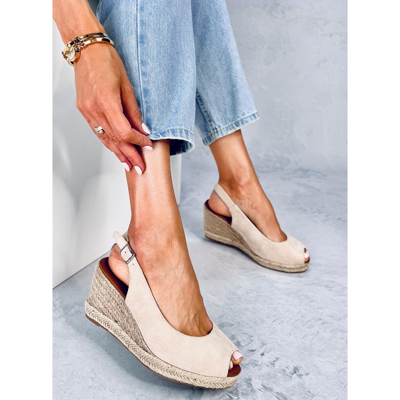 Nevil Beige espadrillit avoimella varpaalla 2