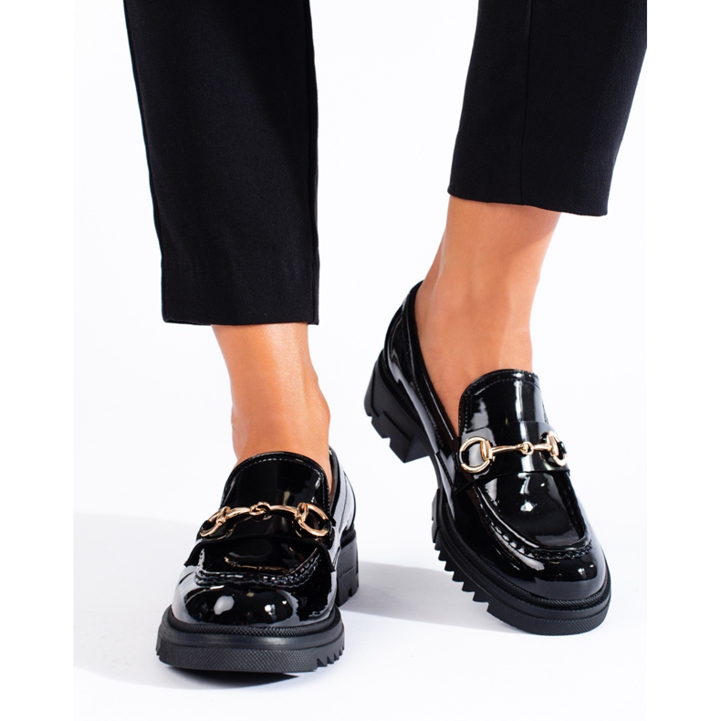 Shelovetin mustat lakatut loaferit 1