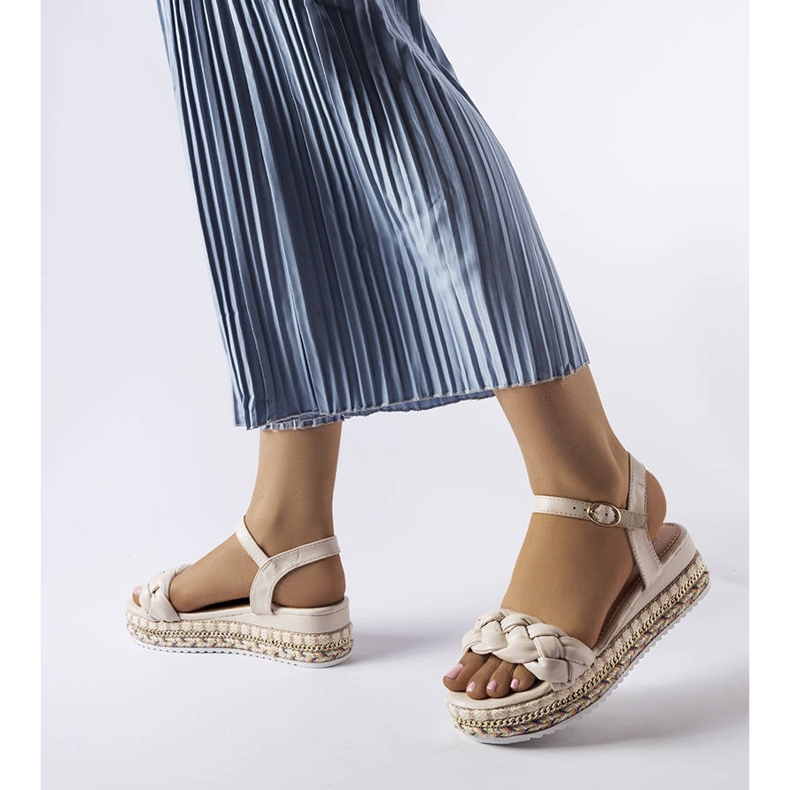 Katrinin beige-tasosandaalit vihreä 1