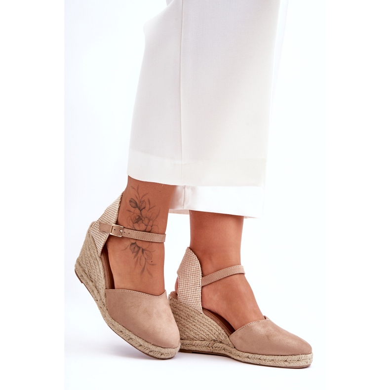 Suede Beige Wedge Sandaalit 4