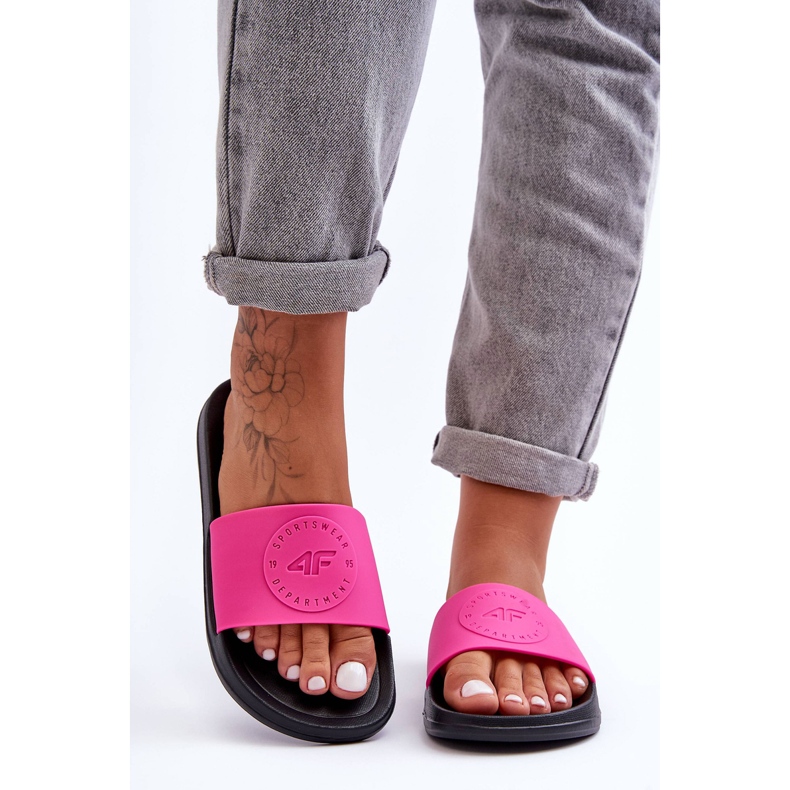 Naisten urheilutossut 4F 4FSS23FFLIF069-55S vaaleanpunainen-musta 2