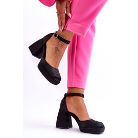 PA1 Muodikkaat pumput massiivisissa korkokengissä Black Sandia musta 2