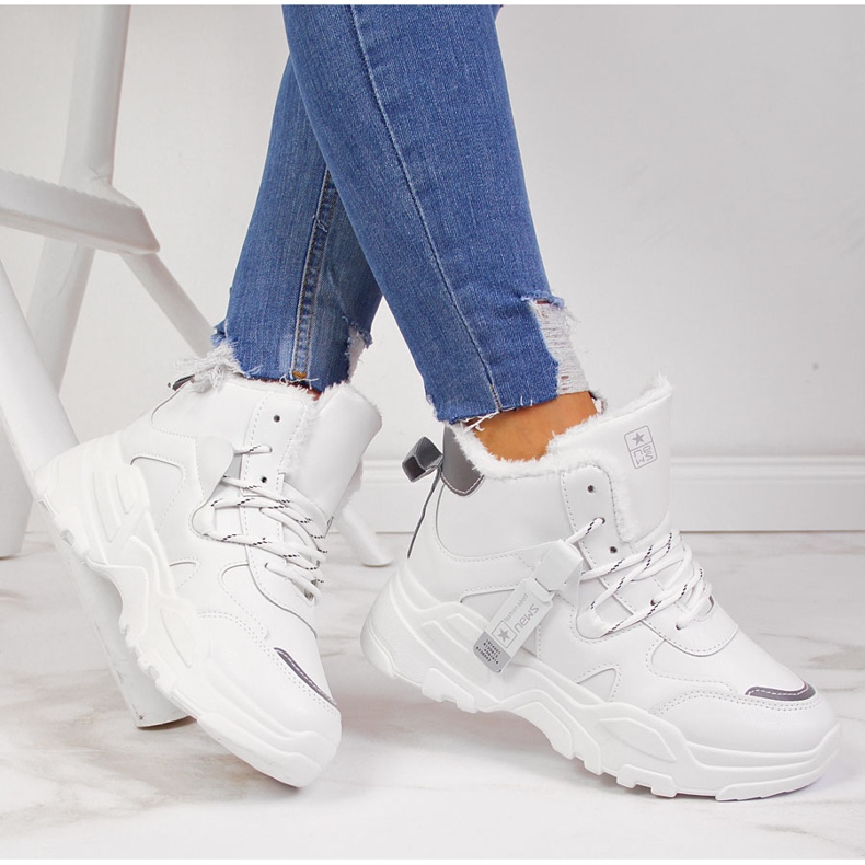 News Naisten eristetyt tennarit, joissa paksu pohja valkoinen UUTISET 1