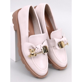 Loaferit kultaisella karhulla Honey Beige 1