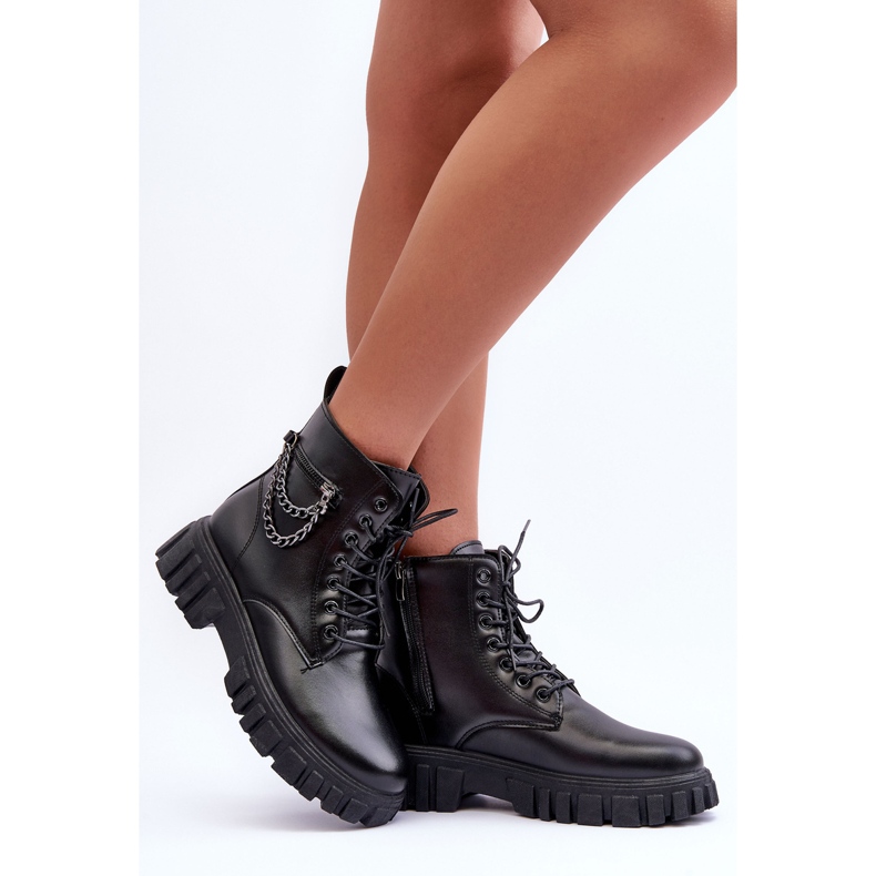 Tyylikkäät työsaappaat mustalla Amro-alustalla 2