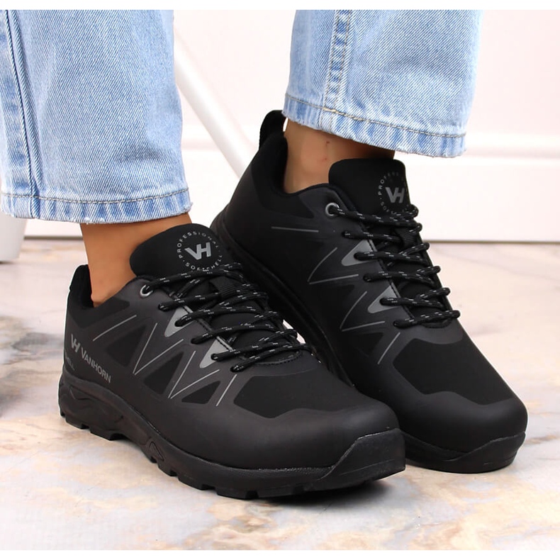 Potocki Mustat Vanhorn softshell urheilukengät 1