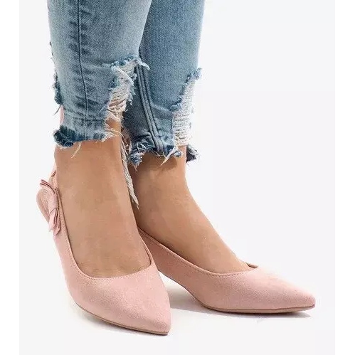 Vaaleanpunaiset pumput B-43-kantapäässä vaaleanpunainen 1