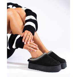 Shelovetin mustat mokkanahkaiset tossut 1