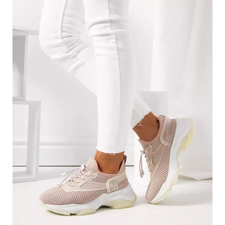 Pink Barnes lenkkarit vaaleanpunainen 2