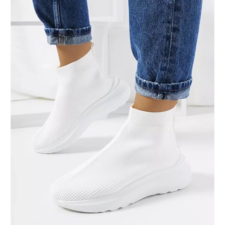 Jenniferin valkoiset korkeat lenkkarit valkoinen 1