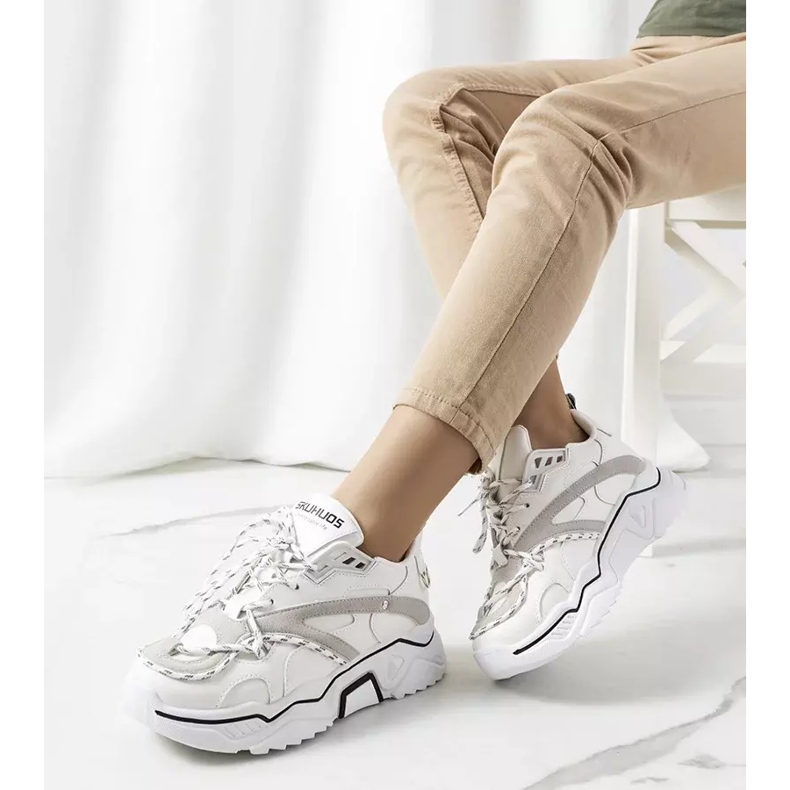 Adavalen valkoiset lenkkarit valkoinen 2