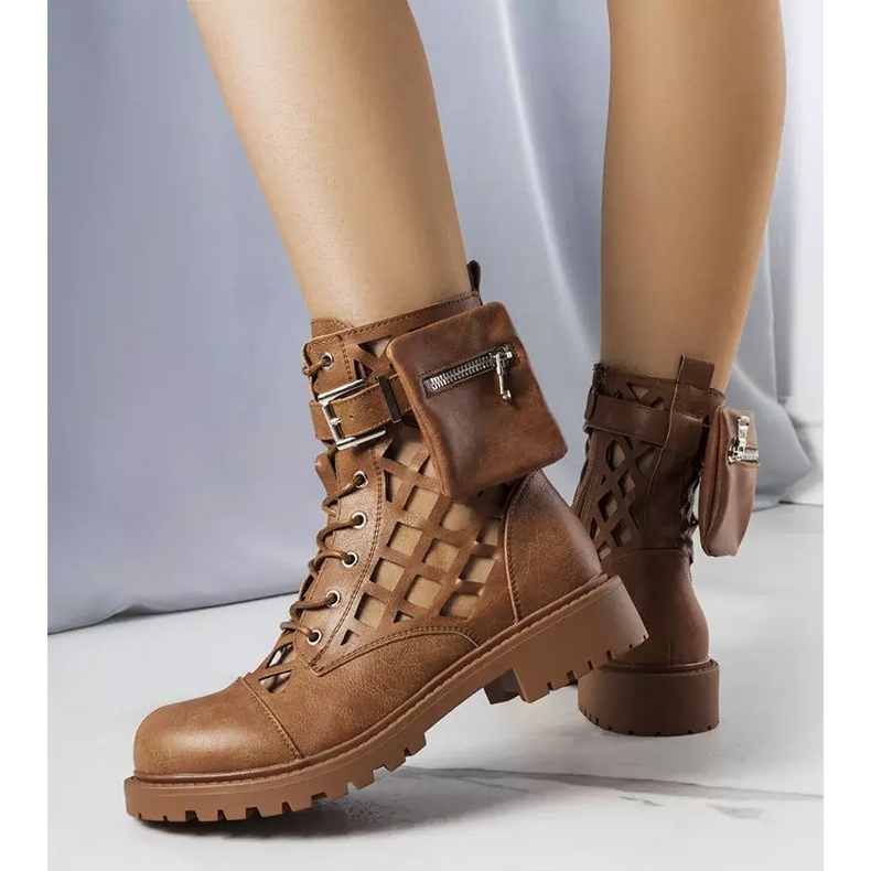 BM Cecelian ruskeat harjakattoiset saappaat 1