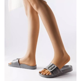 Nelmin harmaat kumiset soljet 2