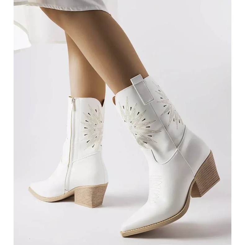 Leopardi valkoiset cowboysaappaat koristeellisilla päällisillä valkoinen 1