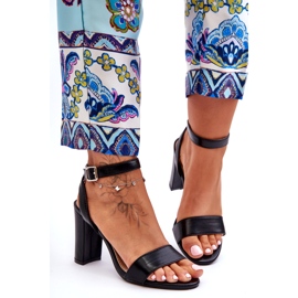 Klassiset naisten sandaalit kantapäällä, musta 4