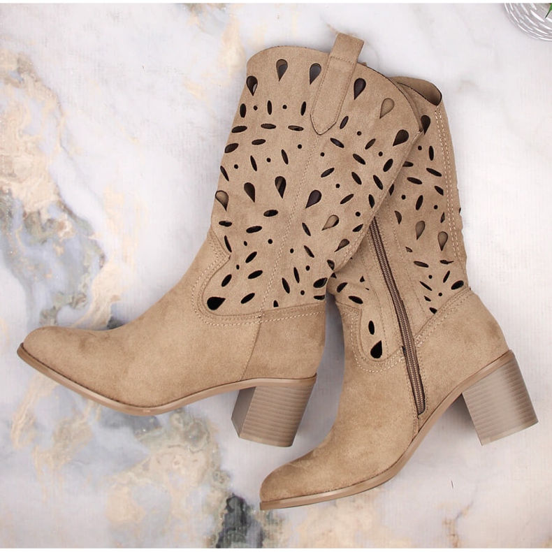 M. DASZYŃSKI Naisten lämpimät harjakattoiset cowboysaappaat beigen väriset M.Daszyński MR2337-3 1