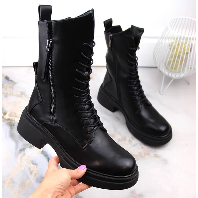 Naisten mustat upseerisaappaat D&amp;A S.Barski Premium Collection MR870-23 1