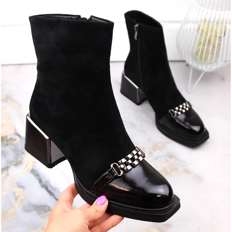 Naisten saappaat koristekorkoilla musta D&amp;A S.Barski Premium Collection MR870-70 1