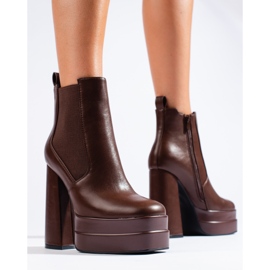 Shelovet ruskeat alustasaappaat kuminauhalla 1