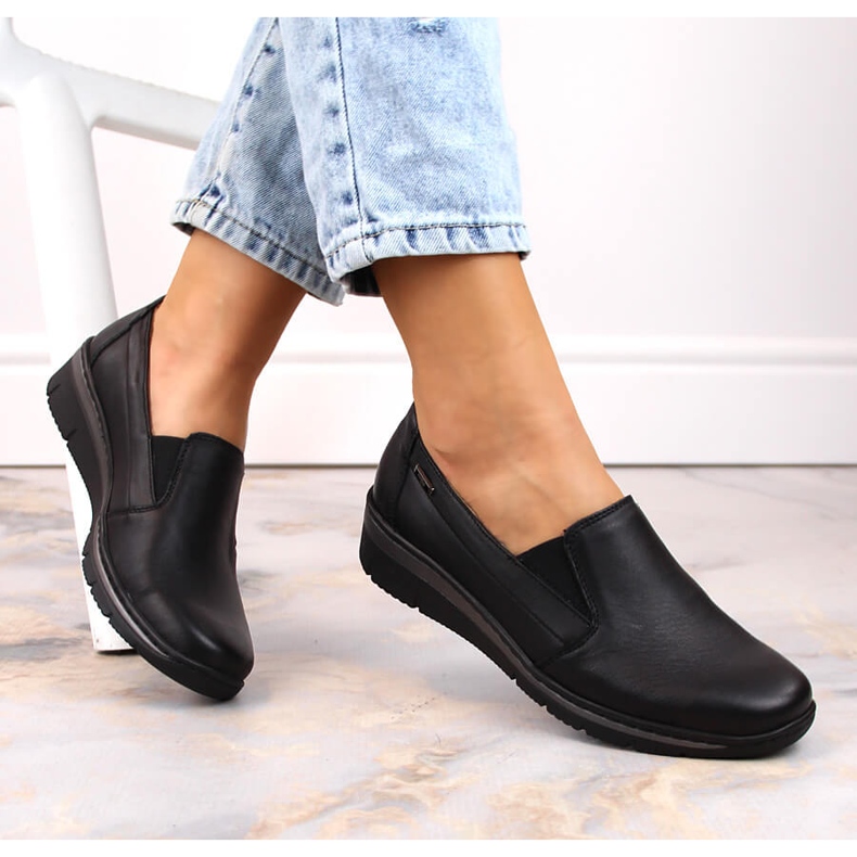 Nahkaiset naisten kengät, mustat Helios 350 2