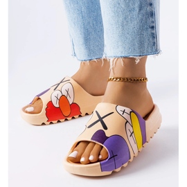 Tummanbeiget varvastossut Lindale-printeillä 1