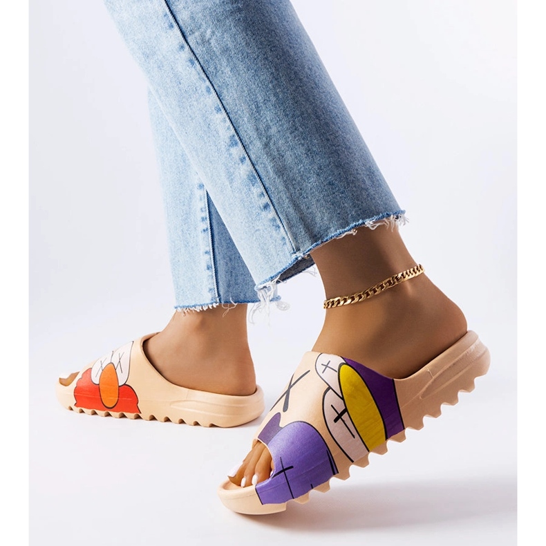 Tummanbeiget varvastossut Lindale-printeillä 2