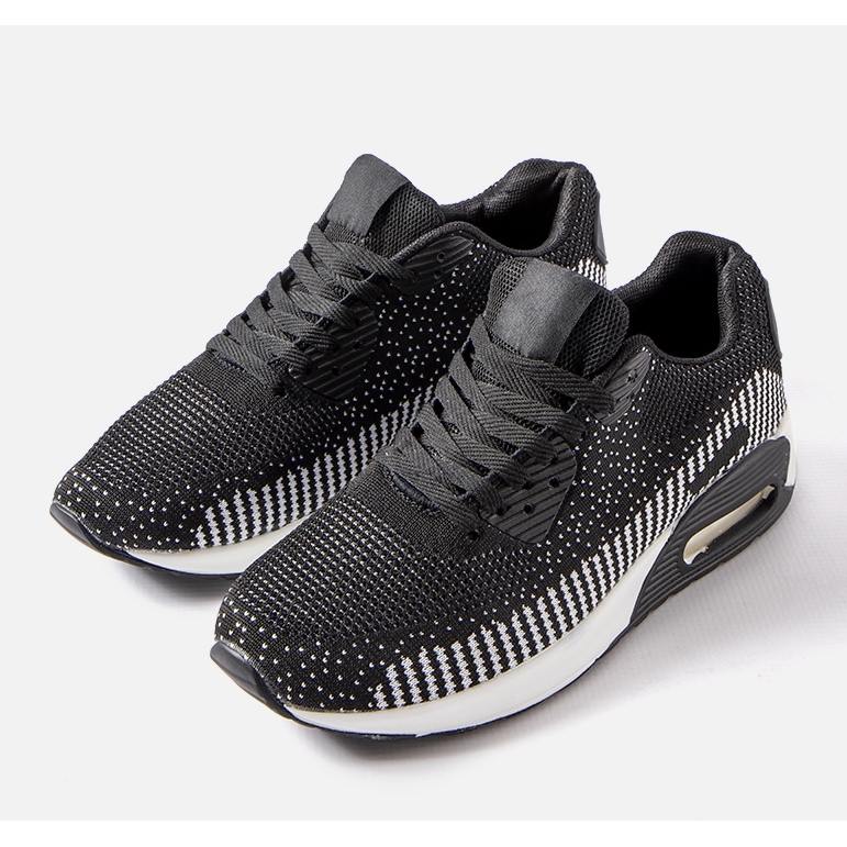 Inna Mustavalkoiset Alvin miesten tennarit 1