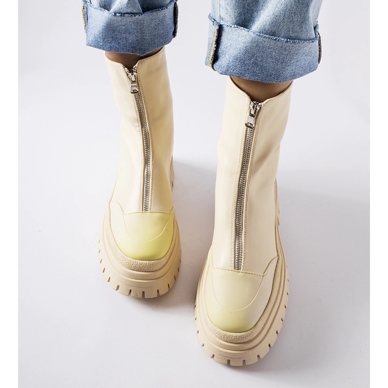 Beiget massiiviset nilkkurit, joissa Bergamo vetoketju 1