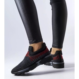 PA1 Mustat lenkkarit koristeltu Berger strassit 1