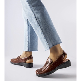 Glafin ruskeat harjakattoiset sandaalit 1