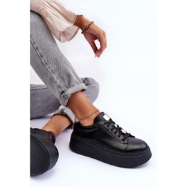 Nahkaiset urheilukengät alustalla Maciejka 06191-01 musta 1