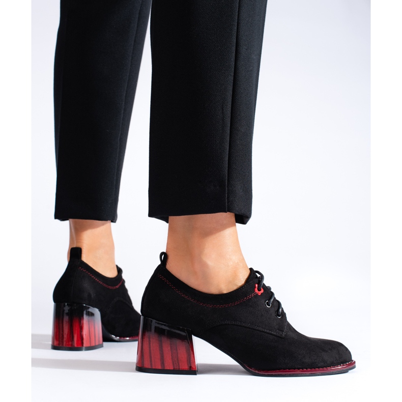 Shelovet mustat mokkanahkaiset korkokengät 1