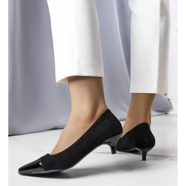 BM Ankan patentoidut varvasmustat pumput 1