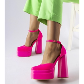 Pink Romines korkeakorkoiset pumput vaaleanpunainen 1