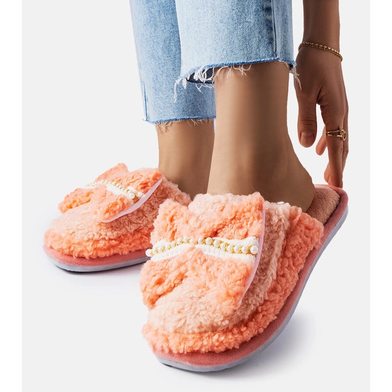 Oranssit tossut rusetilla 1