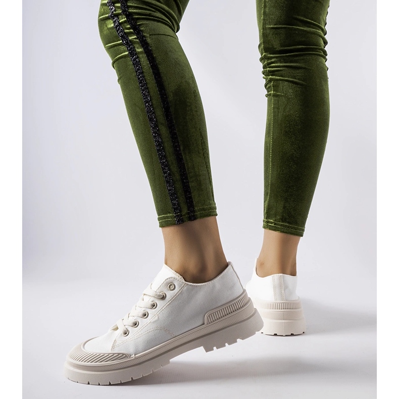 Nassarin valkoiset kankaiset tennarit valkoinen 1