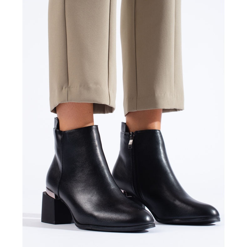 Mustat klassiset naisten Shelovet-nilkkurit 2