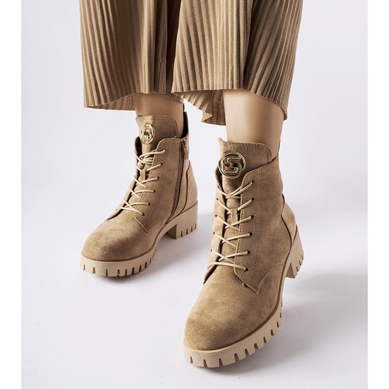 Beiget eristetyt Noha-saappaat 1