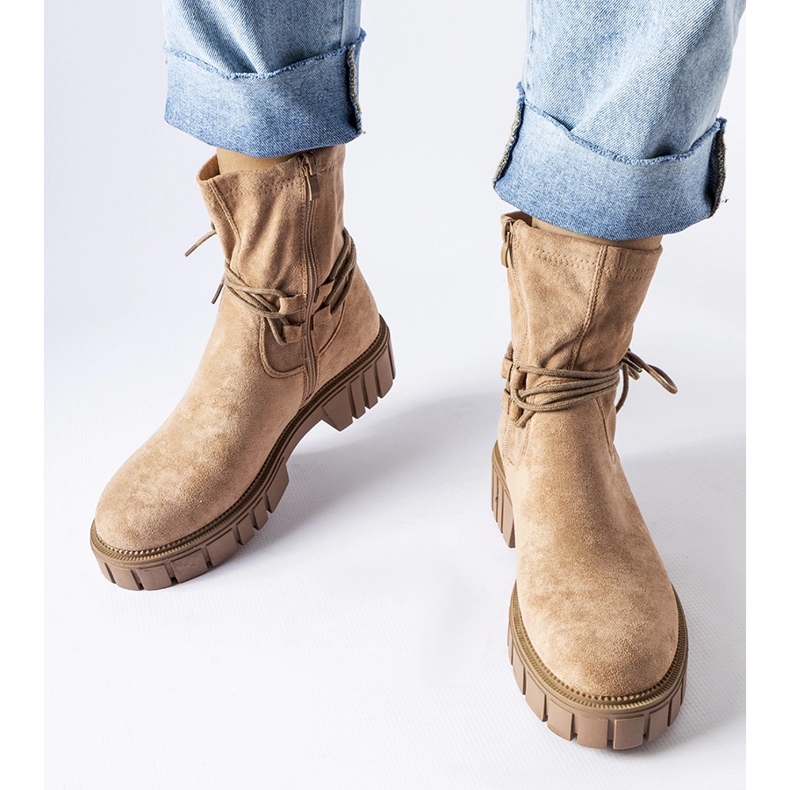 Beiget nilkkurit Averardon solmioilla 1