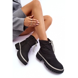 PS1 Mustat Plotia koristellut tasakorkoiset lumisaappaat 1