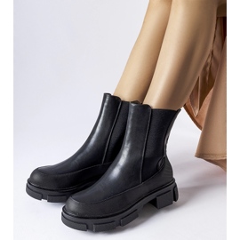 Faisalin mustat nilkkurit, joissa joustava päällinen 1